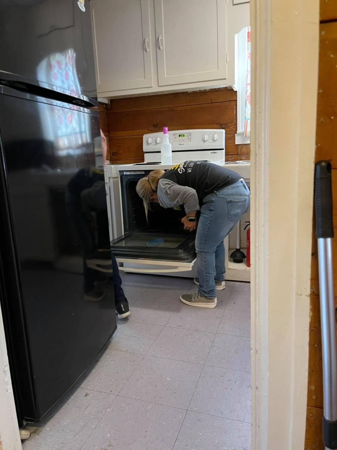 Detail cleaning inside an oven